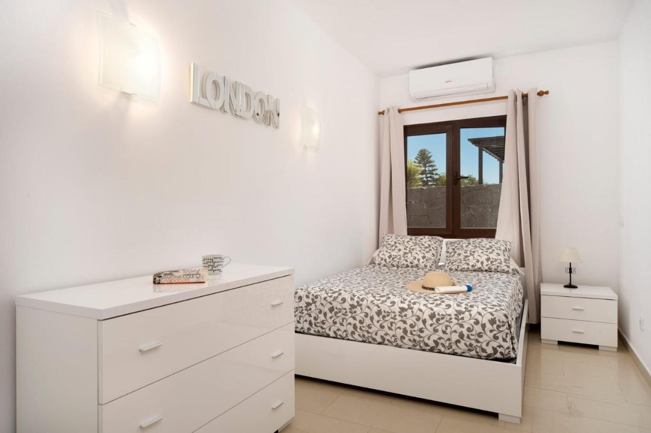 Villa Chinamar By Villa Plus Playa Blanca  Extérieur photo